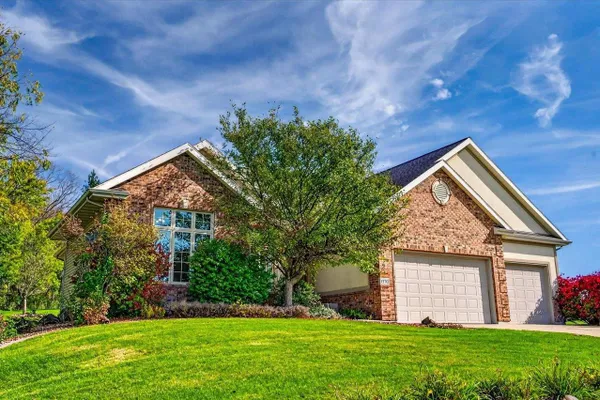 1370 CONNEMARA LN