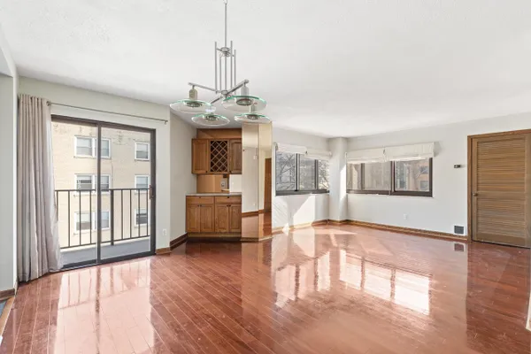 1633 N PROSPECT AVE 3E