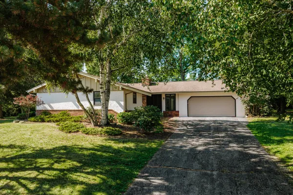 15685 BROJAN DR