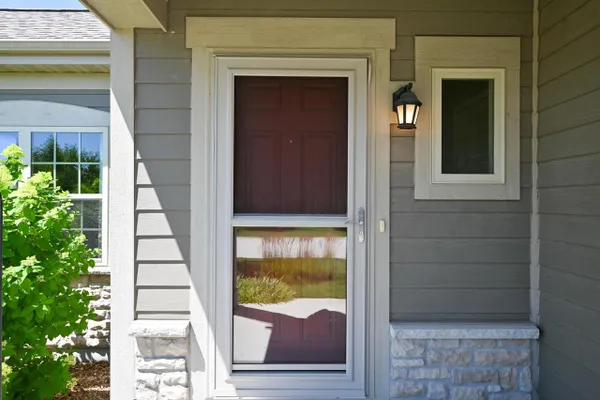 W179N11493 BLACKSTONE CIR 3