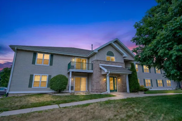201 KEARNEY WAY 202