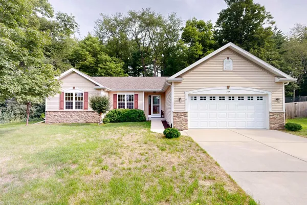 204 WOODLAND PRESERVE