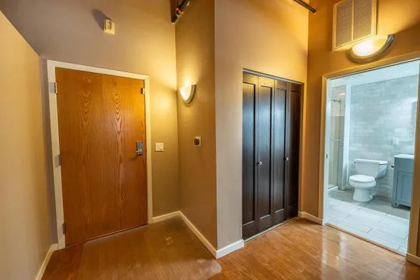 234 E RESERVOIR AVE 404