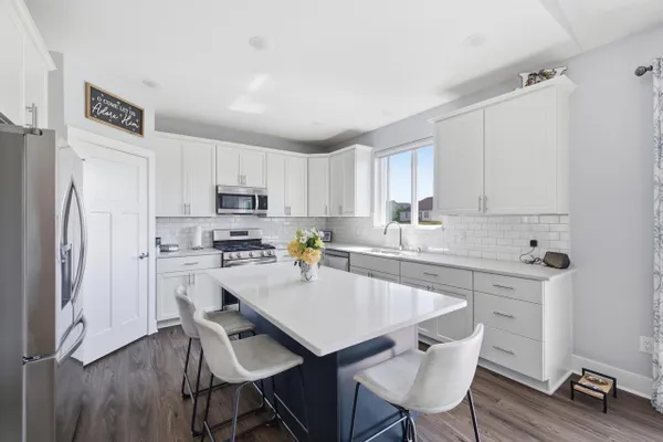 1017 DURANGO DR