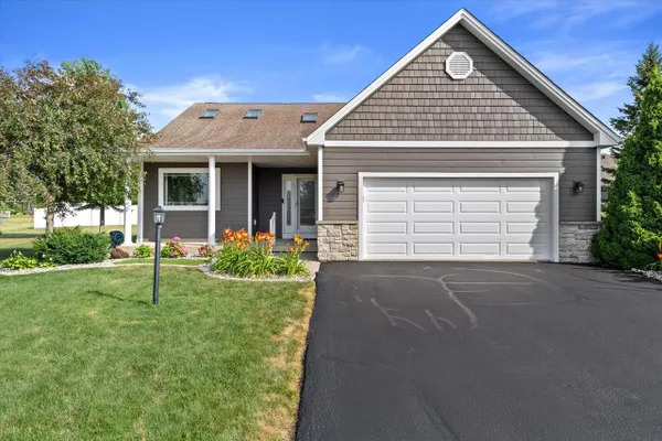 6413 MERGANSER DR