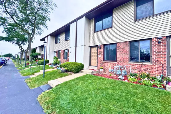 1415 OAKES RD 5