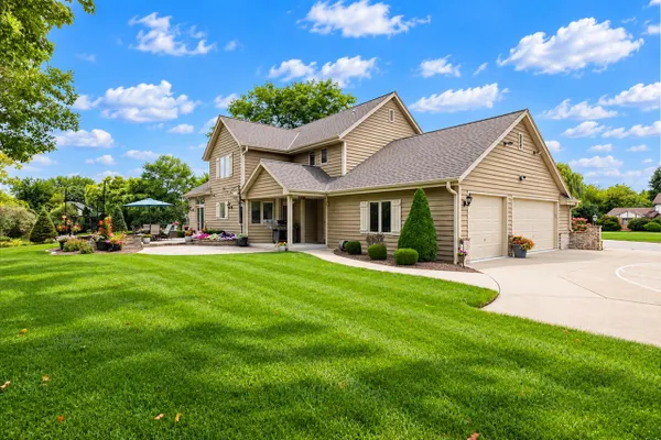 21135 STRATFORD CT