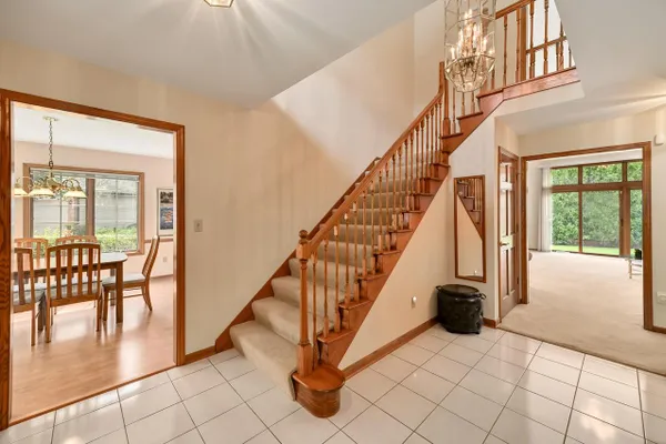 645 WILLOWICK CT A