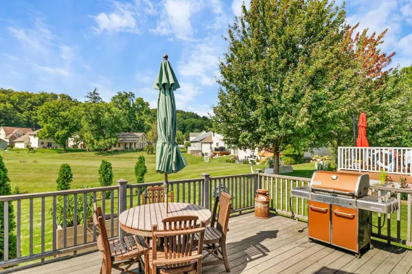 2309 AMERICAN LEGION DR