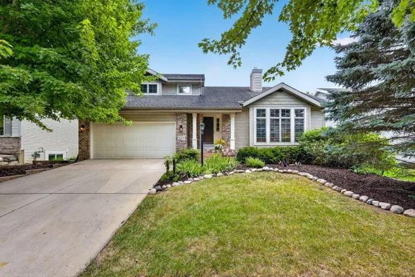 5629 KINSALE DR