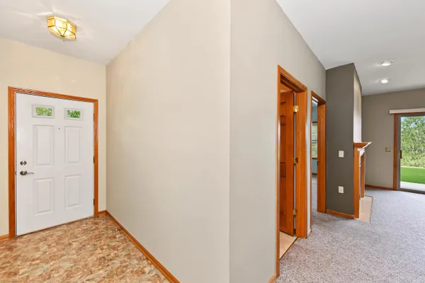 N55W17156 RAVENWOOD DR 19156
