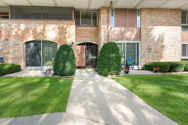 11958 W MILL RD 19