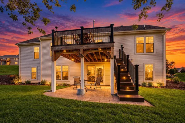 200 STONEFIELD DR