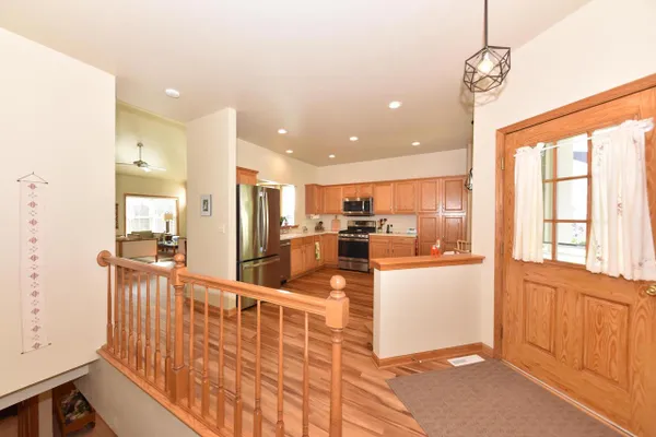 972 NIAGARA CT
