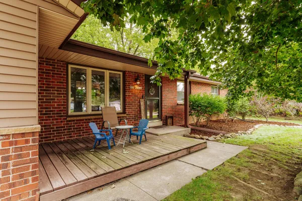 S77W17436 ST LEONARDS DR