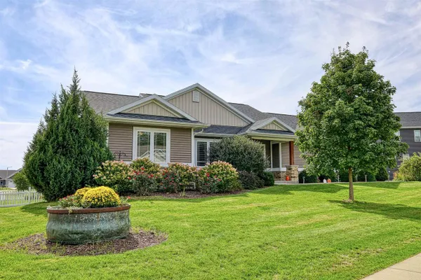 601 WHEATLAND DR