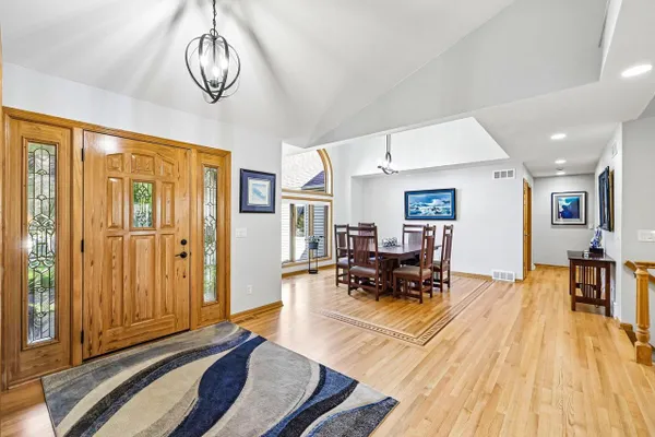 1704 ALEXANDRIA CT