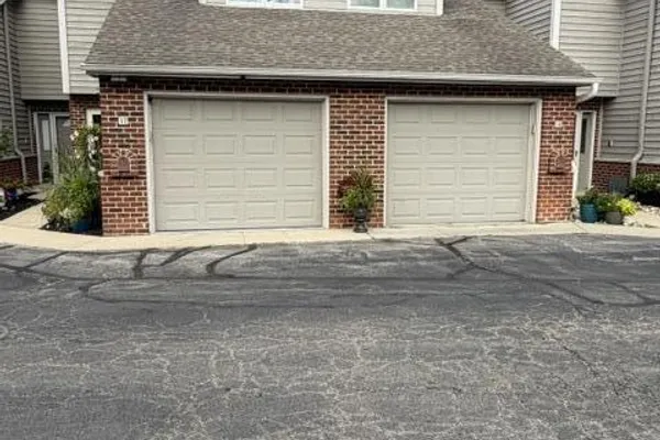 240 MARINA CT 17