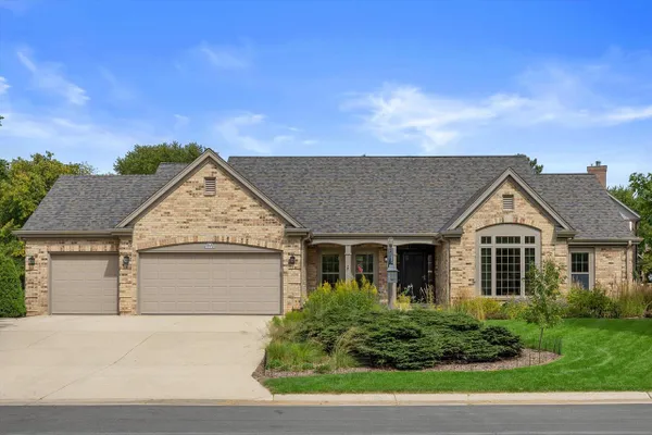 N74W16142 STONEWOOD DR