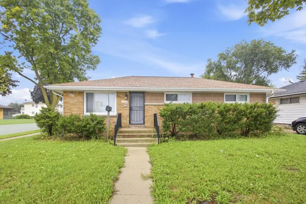 10325 W SILVER SPRING DR
