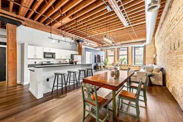 141 N WATER ST 24