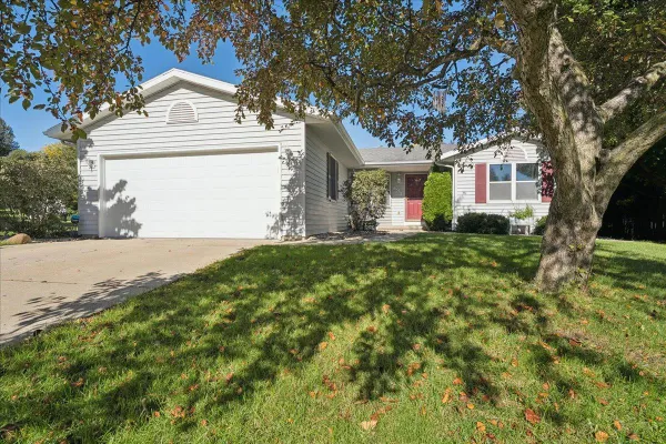 431 THOMAS CT