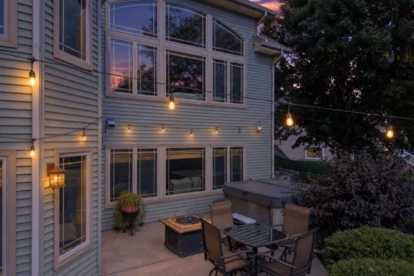 328 VISTA CIR