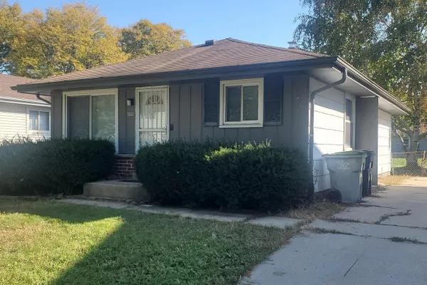6716 N 55TH ST