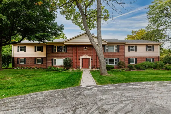 13370 W BLUEMOUND RD 3