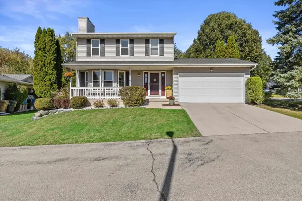 2 SALINA CT