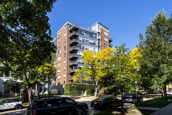 1111 N MARSHALL ST 804