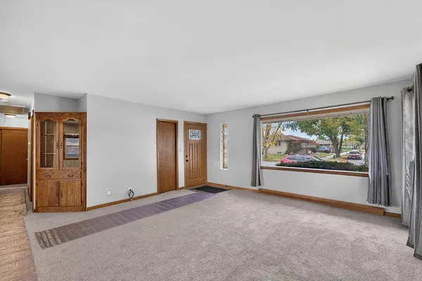 1026 MONTCLAIR DR