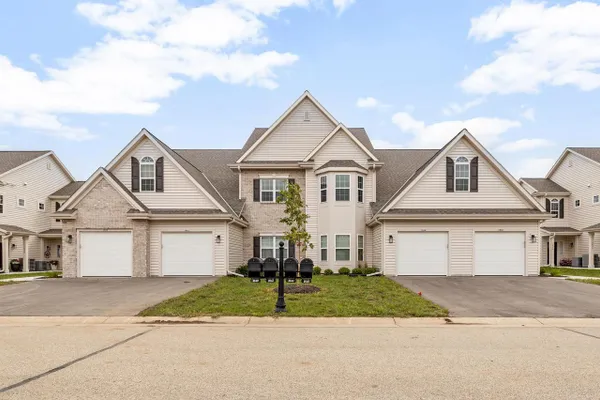1772 HORSESHOE LN 427-1