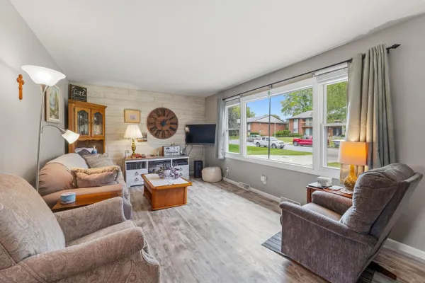 1108 HOMESTEAD RD