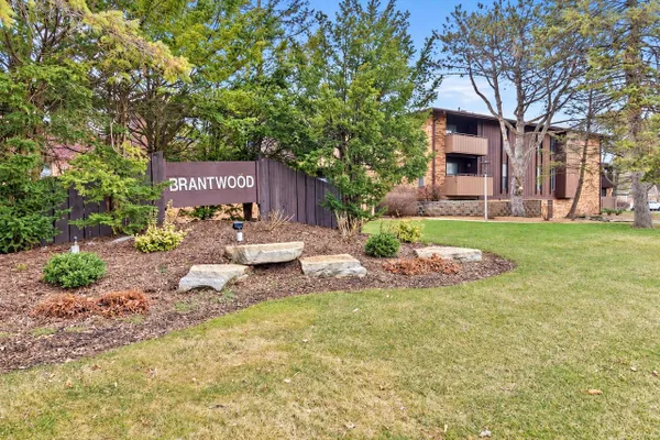 7011 N GREEN BAY AVE A