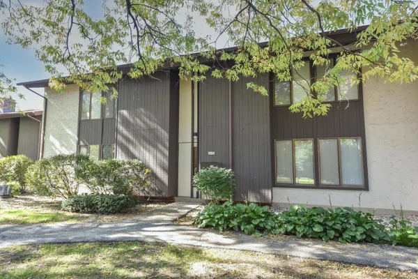 2450 W GOOD HOPE RD 49