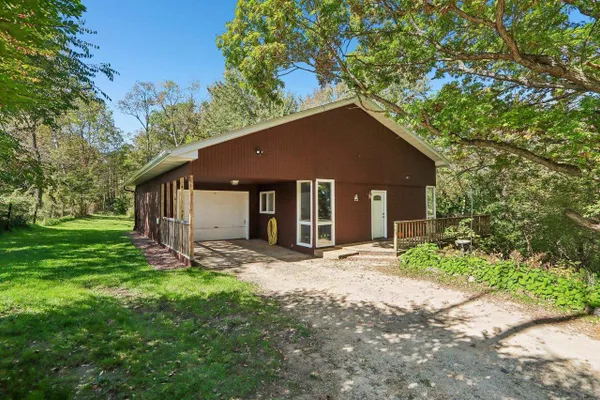 10616 FESENFELD RD
