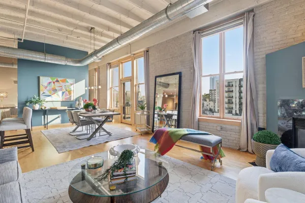 1325 N VAN BUREN ST 504