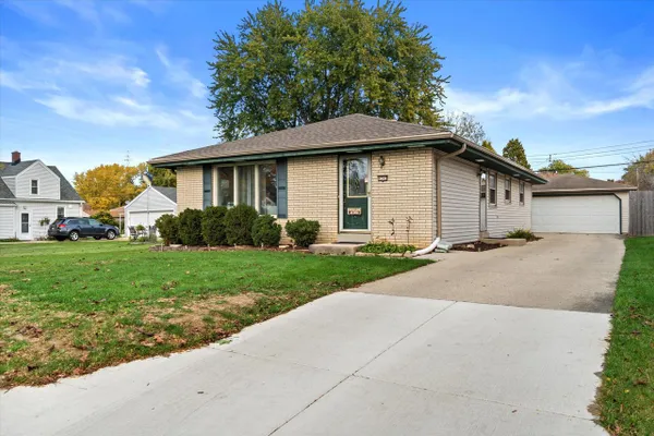 4242 S 91ST PL