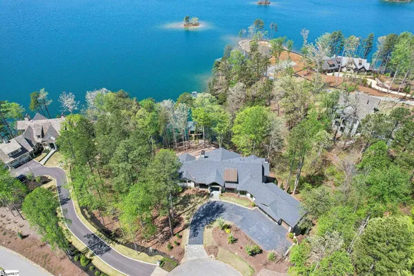 132 PROMONTORY CT