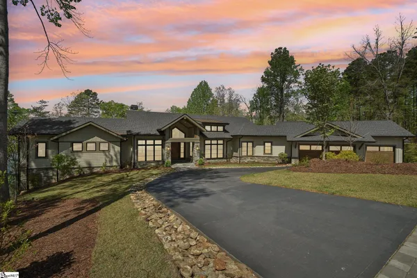 132 PROMONTORY CT