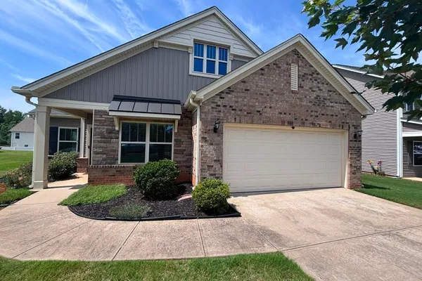 565 GOLDSTONE LN