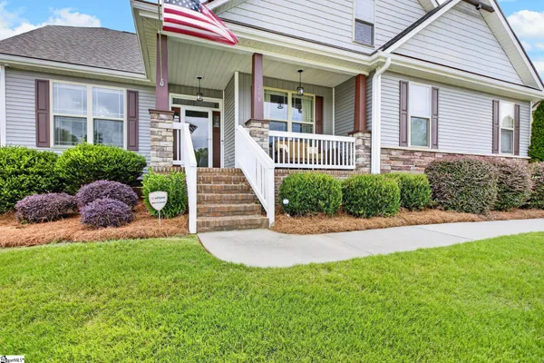218 WILLOWGREEN WAY