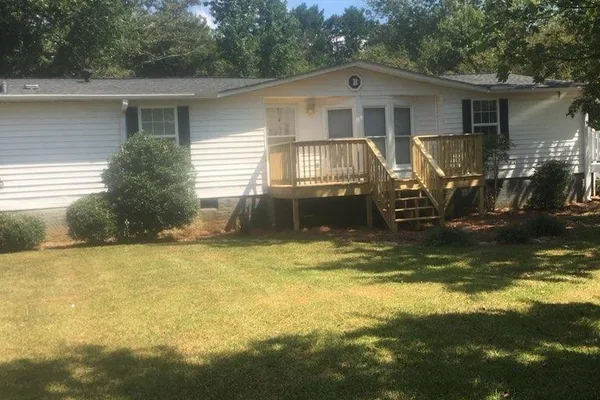 105 GRAY FOX LN
