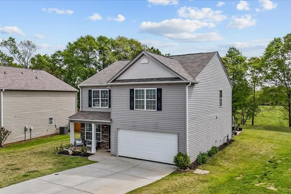 224 HILLENDALE WAY