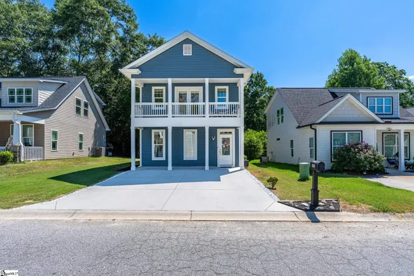 111 CROWN CT