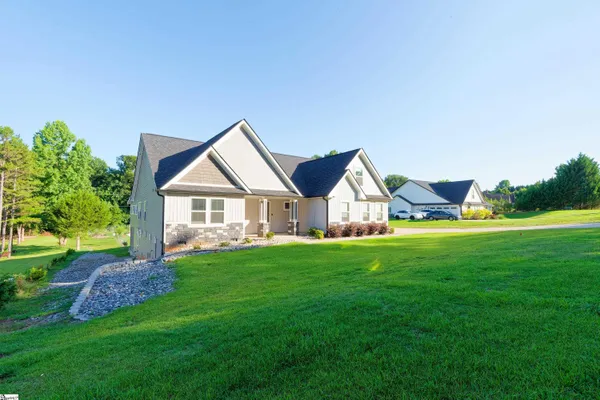 190 EASTBERRYS CREEK RD