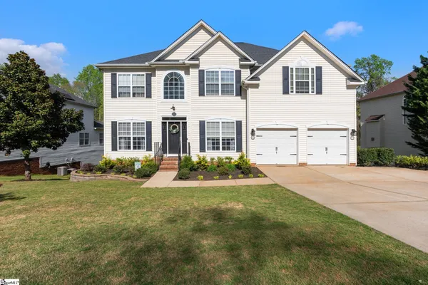 343 WOODSBERRY SHOALS DR