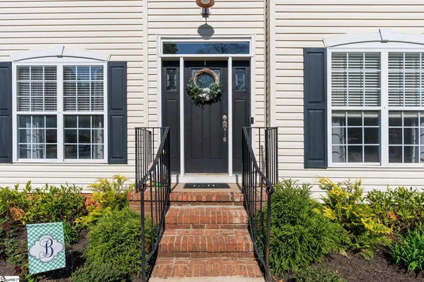 343 WOODSBERRY SHOALS DR