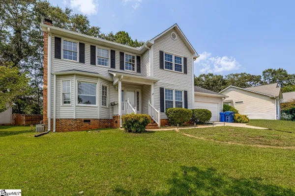 10 HYDE PARK LN